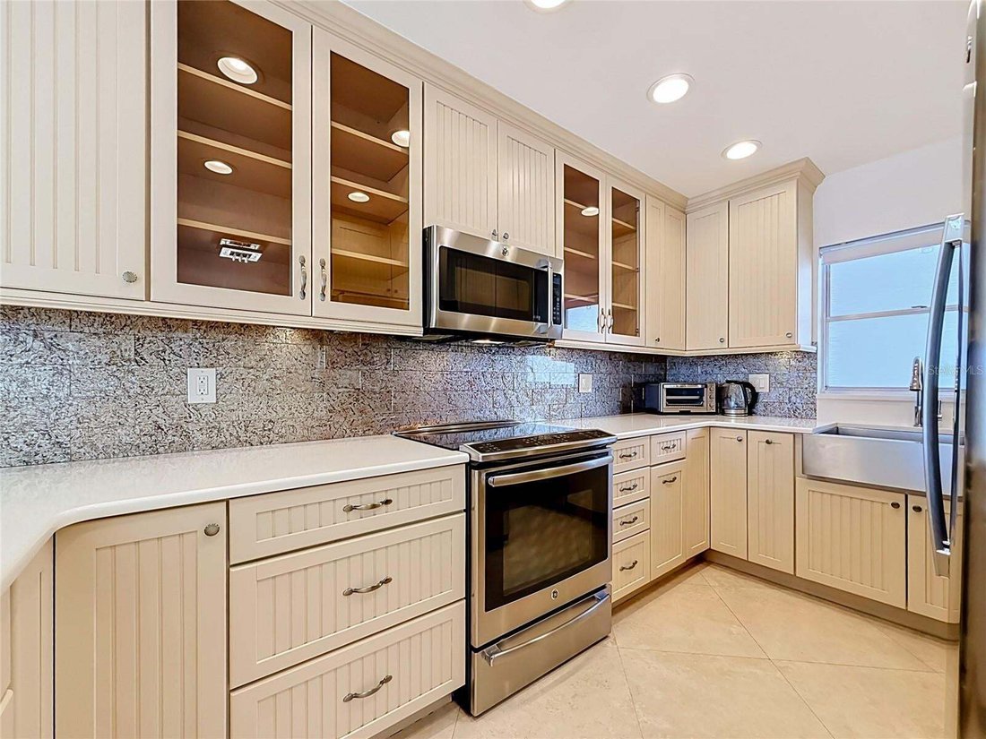 Condo in St. Pete Beach, Florida, United States 5 - 18713860