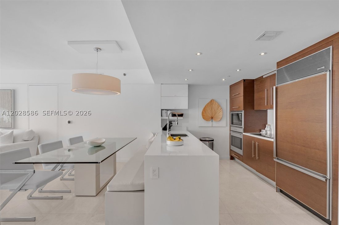 Condo in Miami, Florida, United States 3 - 18709340
