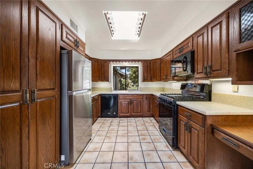 House in Orange, California, United States 5 - 18705870