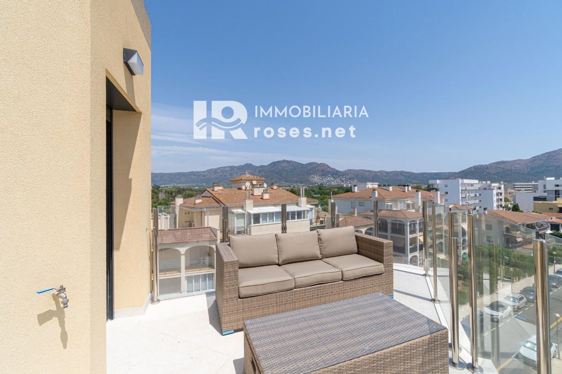 Apartment in Roses, Catalonia, Spain 4 - 18704063
