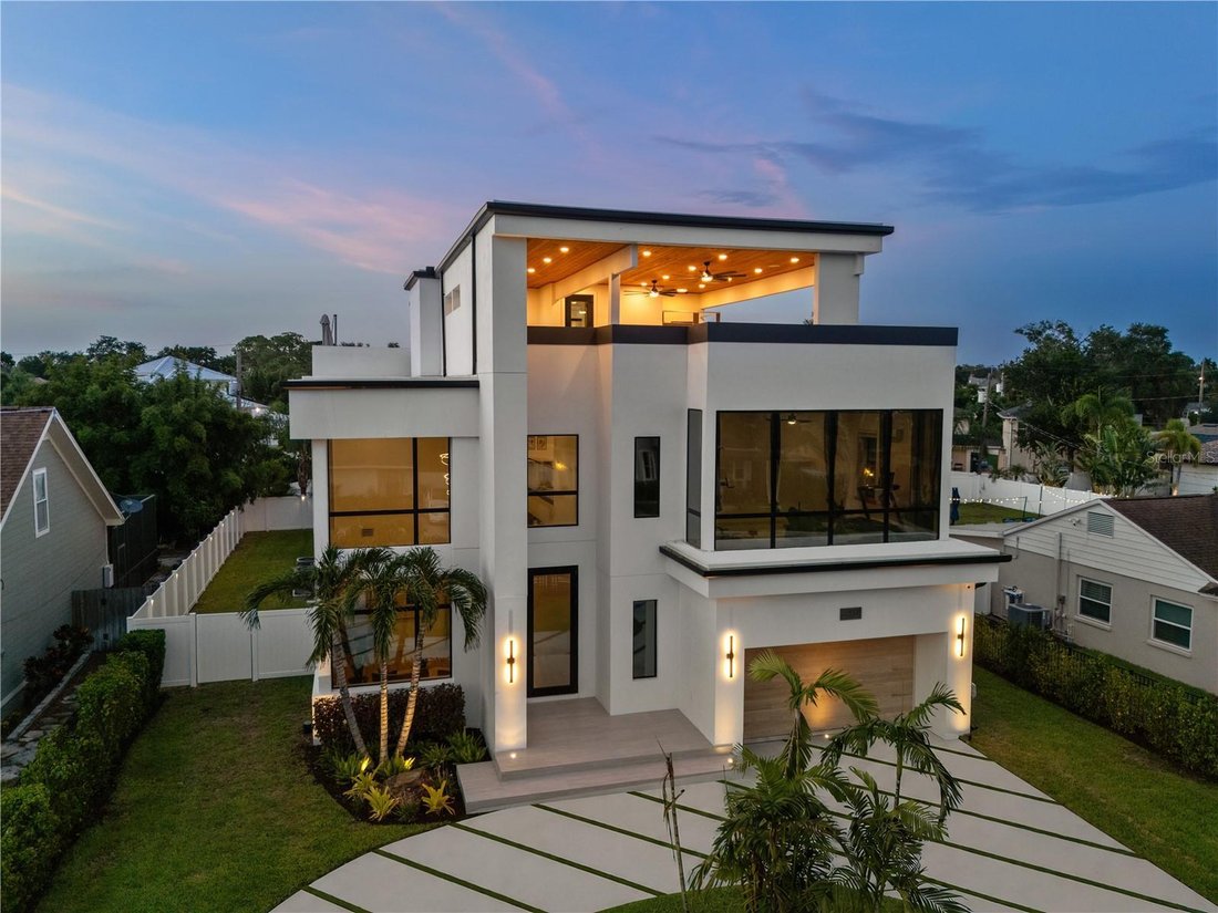 House in Tampa, Florida, United States 1 - 18702984