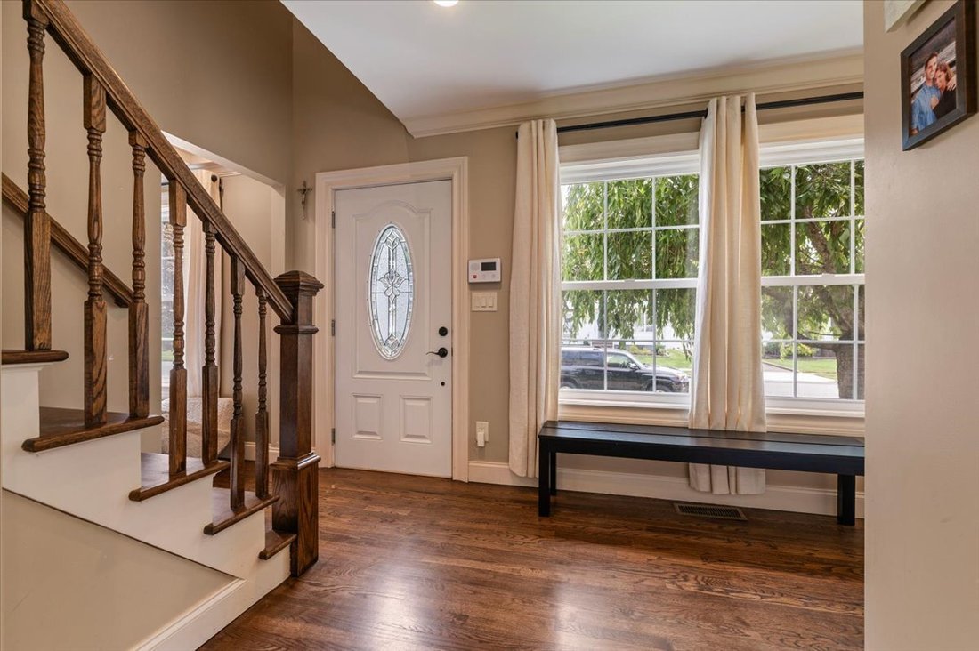 House in Bethpage, New York, United States 3 - 18704167