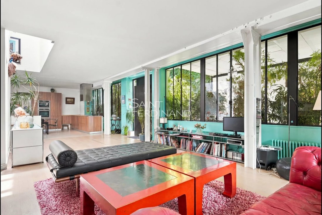Apartment in Grandes Carrières-Clichy, Paris 18e Arrondissement, Paris 1 - 18710535
