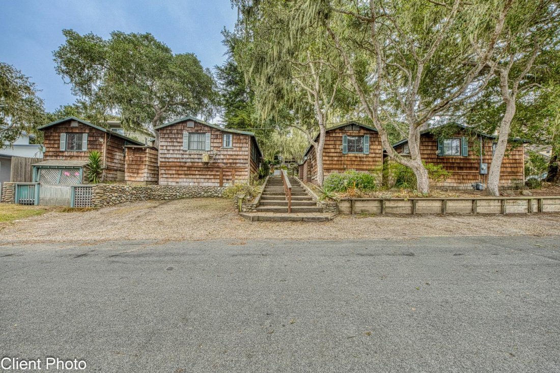 Monterey, California, United States 3 - 18705594