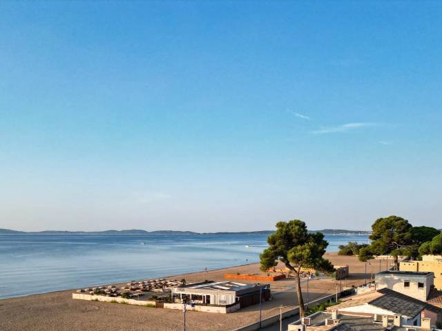 Apartment in Hyeres, Provence-Alpes-Côte d'Azur, France 3 - 16296826