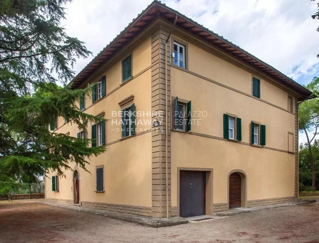Villa in Marciano della Chiana, Tuscany, Italy 1 - 18709397