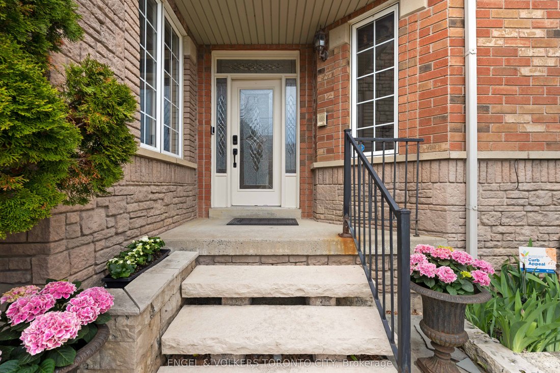 House in Vaughan, Ontario, Canada 4 - 18706981