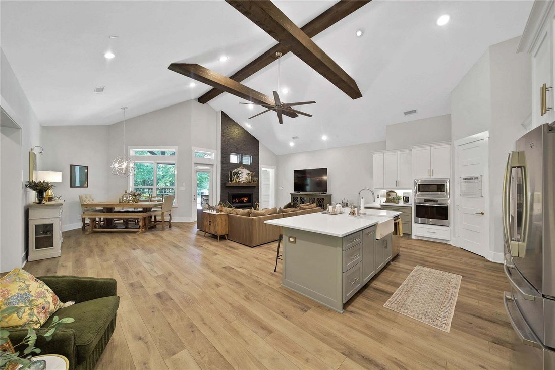 House in Montgomery, Texas, United States 4 - 18706580