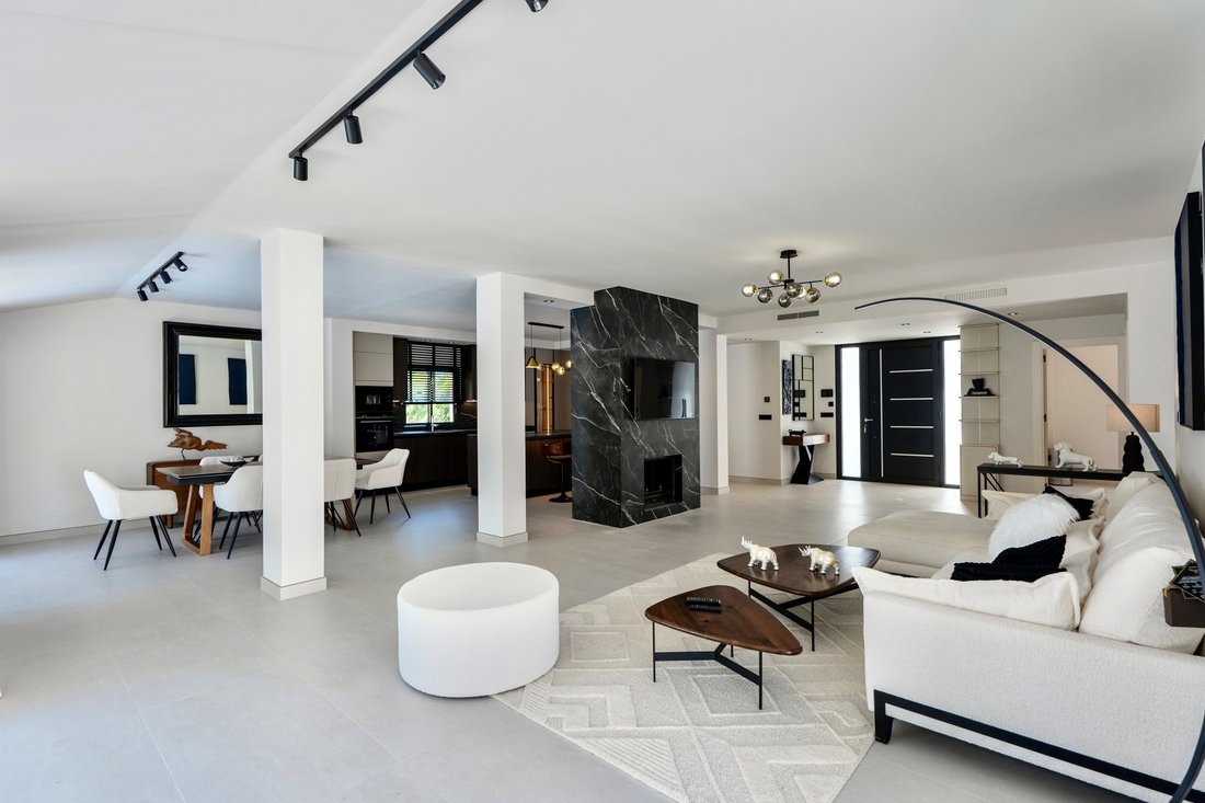 Villa in Nueva Andalucía, Marbella, Spanien 1 - 18707239