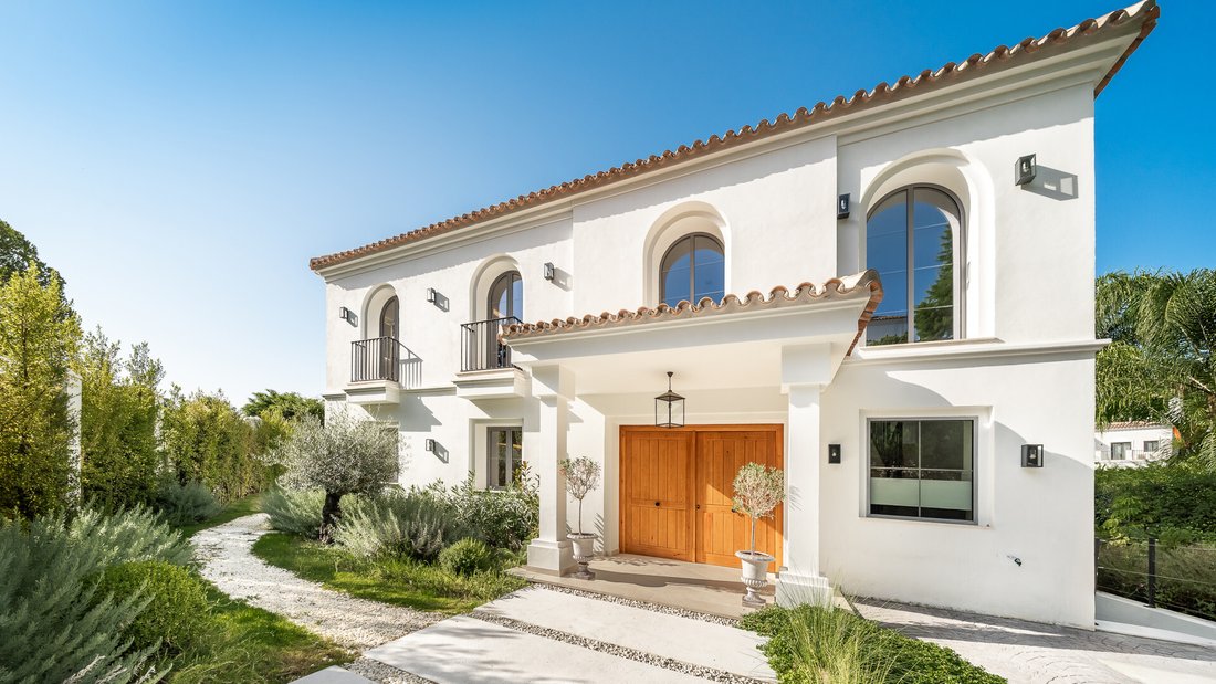 Villa in Benahavis, Andalusia, Spain 2 - 16811396