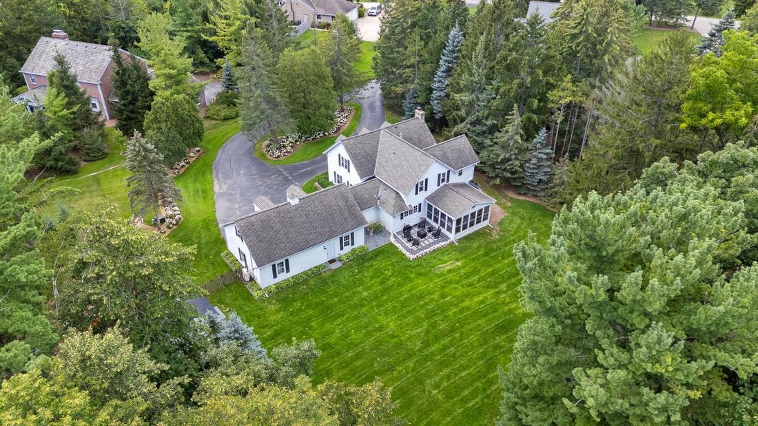 House in Thiensville, Wisconsin, United States 4 - 18703360