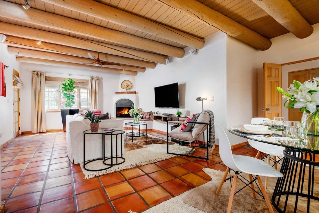 Condo in Santa Fe, New Mexico, United States 1 - 18703189