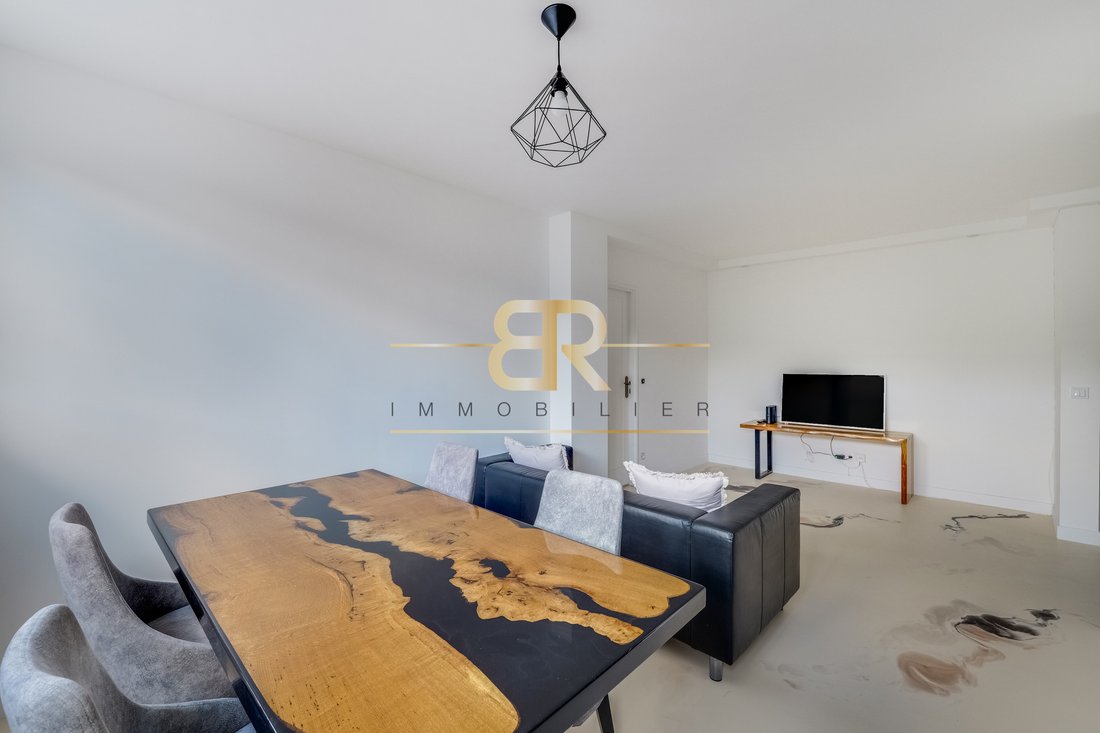 Apartment in Bois-Colombes, Ile-de-France, France 2 - 18706995