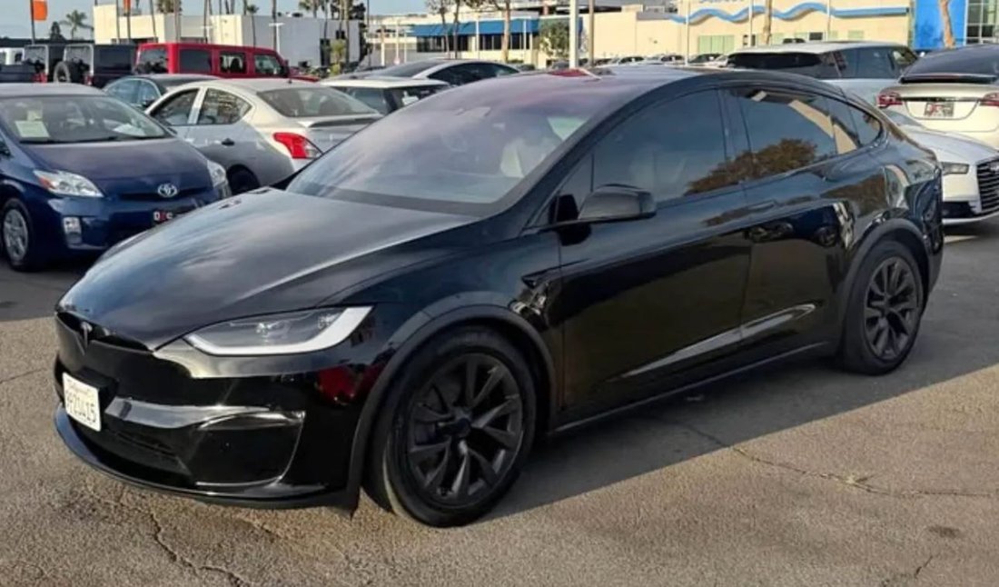 Suv in Costa Mesa, CA, United States 2 - 18707750