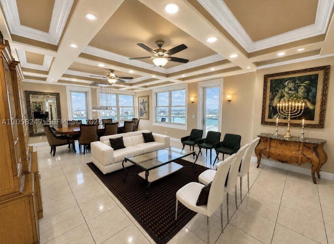 Condo in Bal Harbour, Florida, United States 2 - 18706037