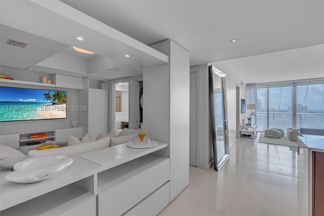Condo in Miami, Florida, United States 2 - 18709340