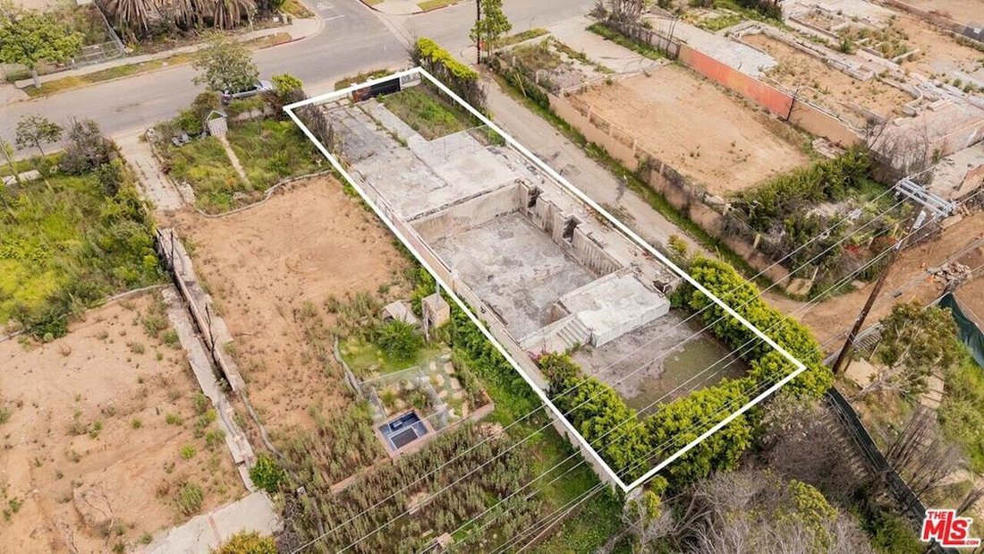 Land in Los Angeles, California, United States 4 - 18703777