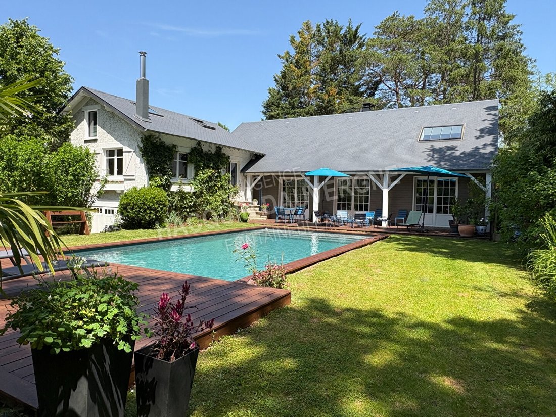House in Fontainebleau, Ile-de-France, France 1 - 18707070