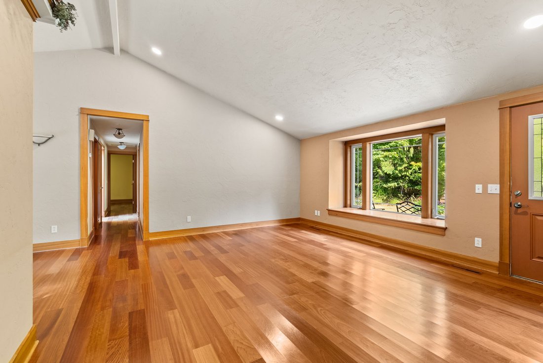 House in Olympia, Washington, United States 5 - 18704801