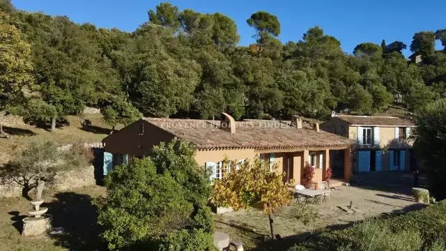 Casa en Tourtour, Provenza-Alpes-Costa Azul, Francia 2 - 16247162