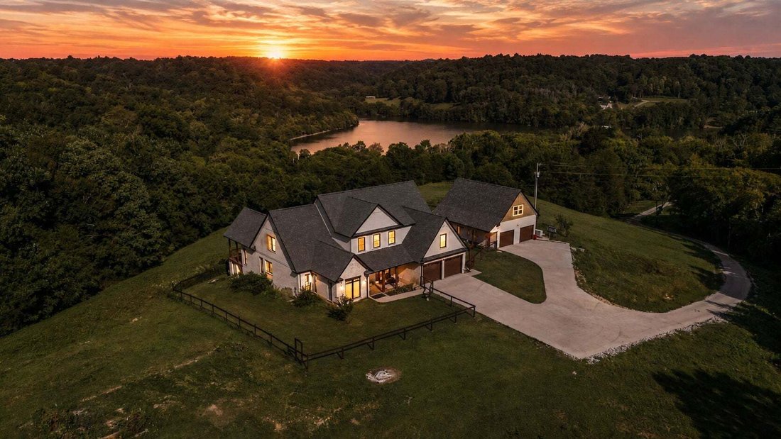 House in Manchester, Tennessee, United States 1 - 18703524