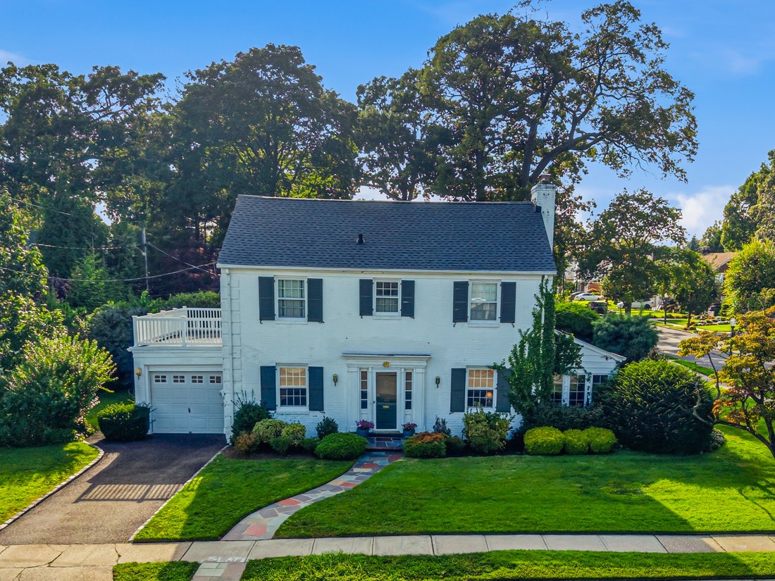 House in Rockville Centre, New York, United States 1 - 18704362