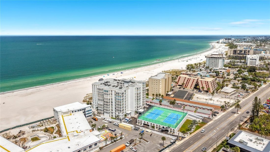 Condo in St. Pete Beach, Florida, United States 1 - 18713860