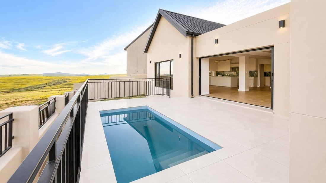 House in Malmesbury, Western Cape, South Africa 2 - 18702868