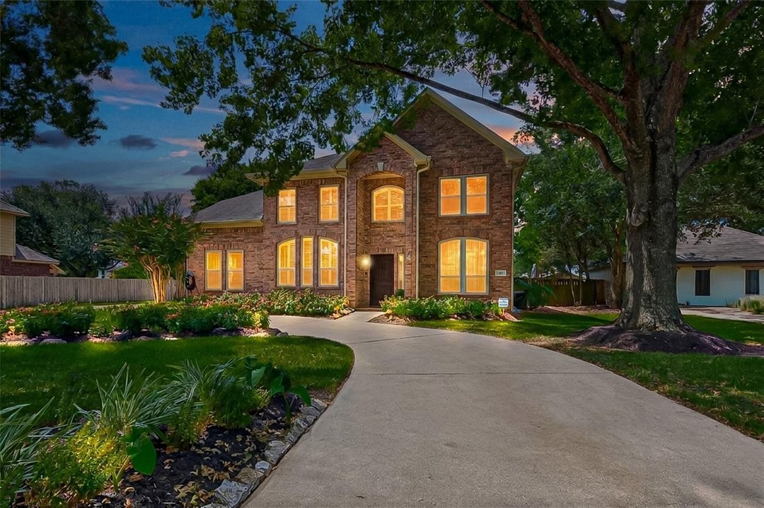 House in Friendswood, Texas, United States 2 - 18706569