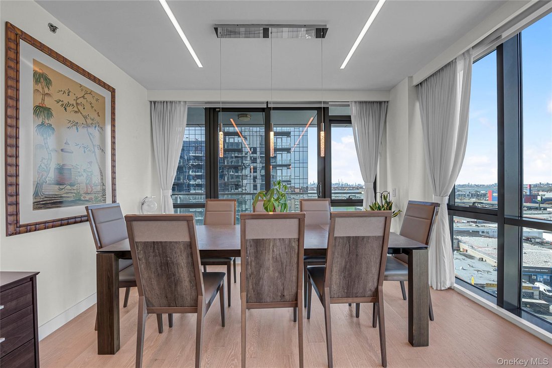 Condo in New York, New York, United States 4 - 18705705