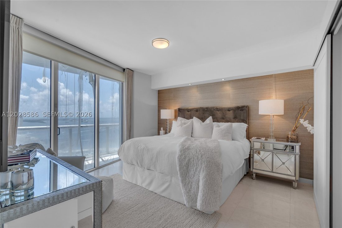 Condo in Miami, Florida, United States 5 - 18709340