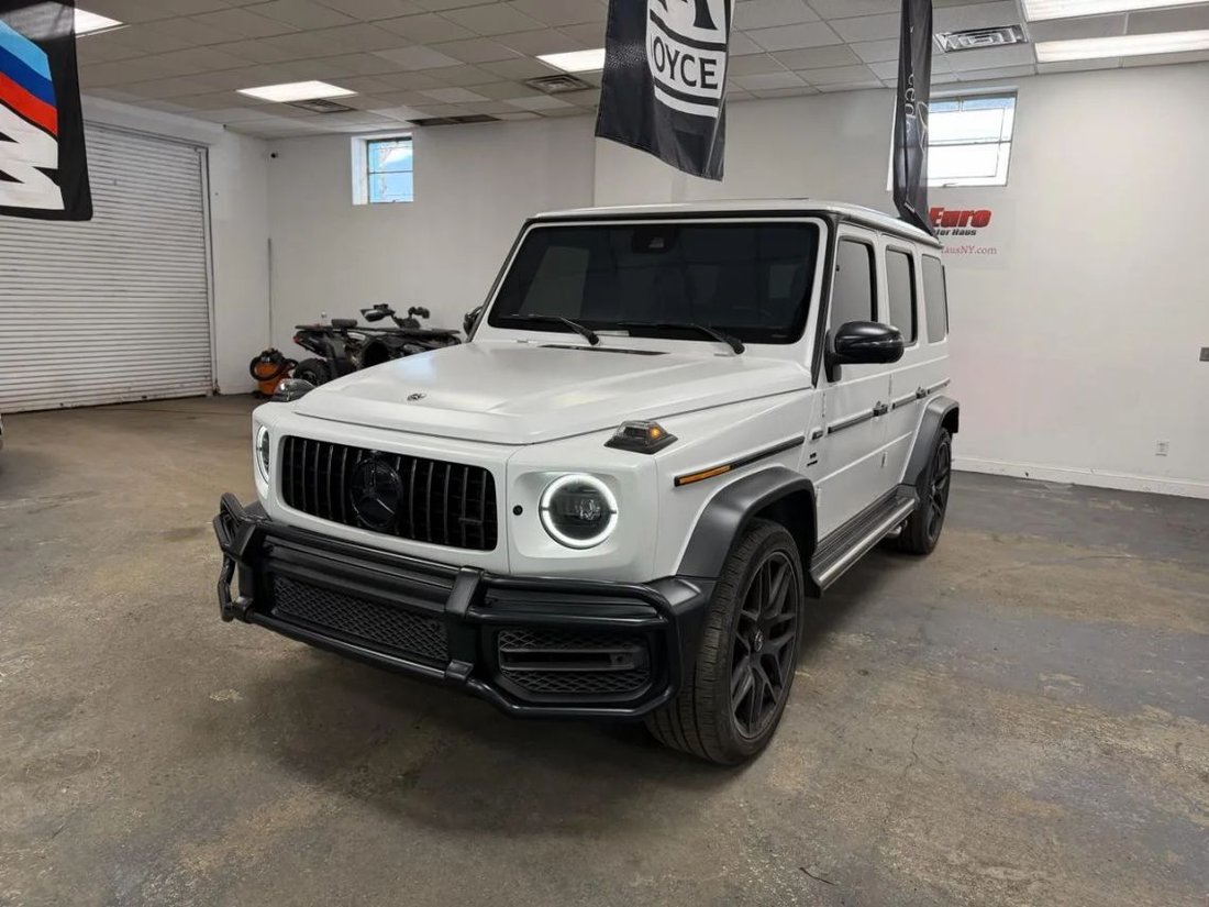 Suv in Great Neck, NY, United States 2 - 18707496