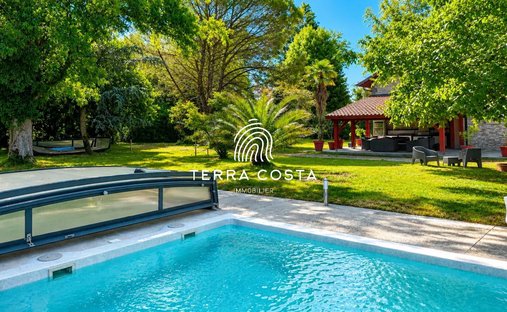 House in Cauneille, Nouvelle-Aquitaine, France 1