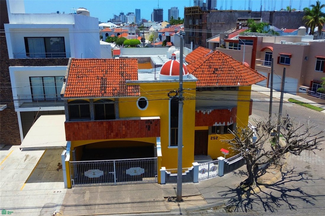 House in Mazatlán, Sinaloa, Mexico 2 - 18711279
