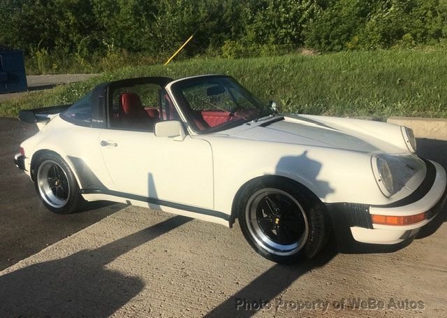 Porsche 911 in Calverton, NY, United States 5 - 18706508
