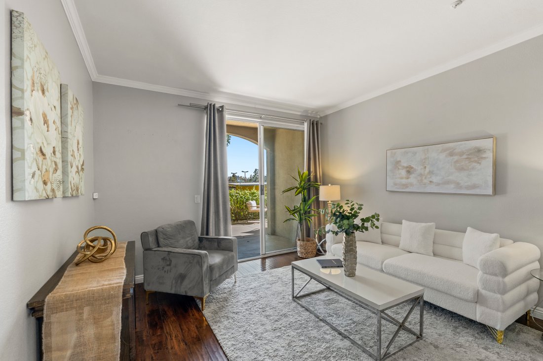 Condo in San Diego, California, United States 2 - 18709069