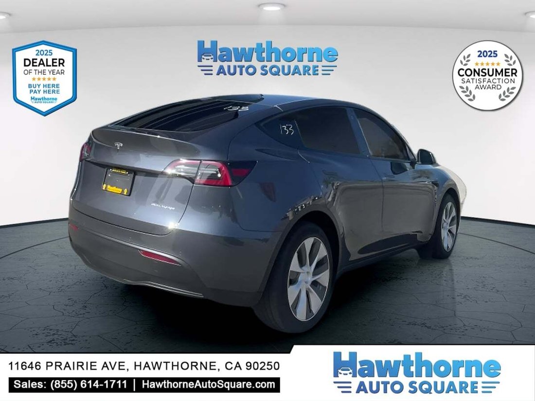 Suv in Hawthorne, CA, United States 5 - 18704181