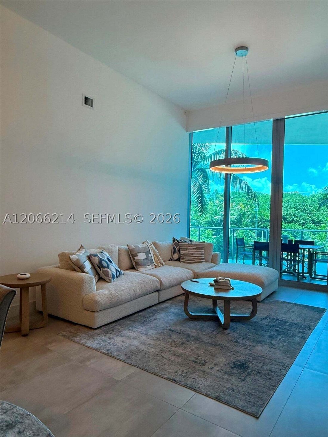 Condo in Fort Lauderdale, Florida, United States 2 - 18706010