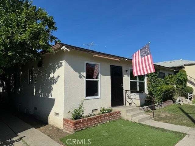 Whittier, California, United States 1 - 18703194