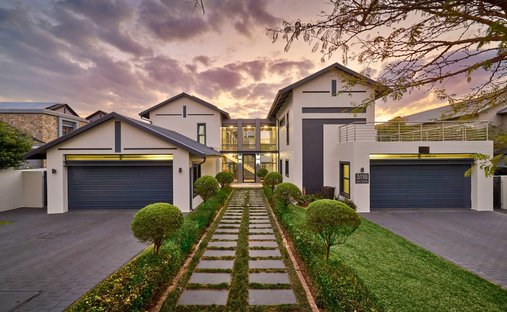 House in Waterfall Country Village, Gauteng, South Africa 1