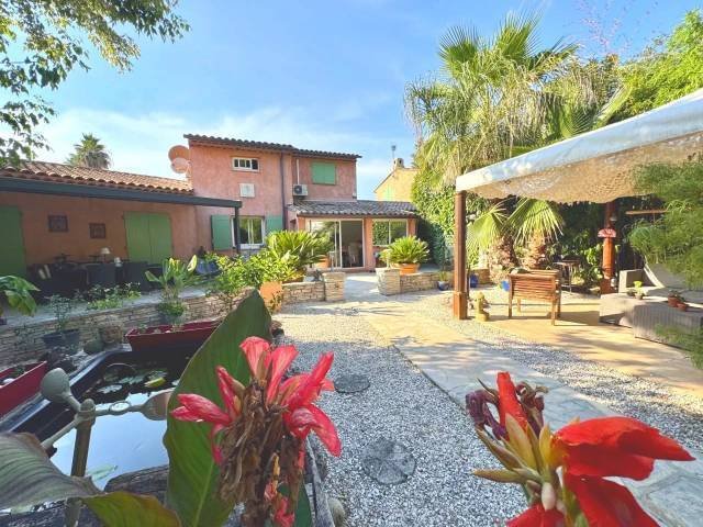 Casa a Auribeau-sur-Siagne, Provenza-Alpi-Costa Azzurra, Francia 1 - 18285181