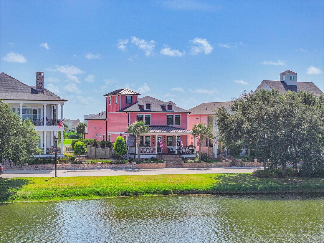House in Galveston, Texas, United States 2 - 18708861