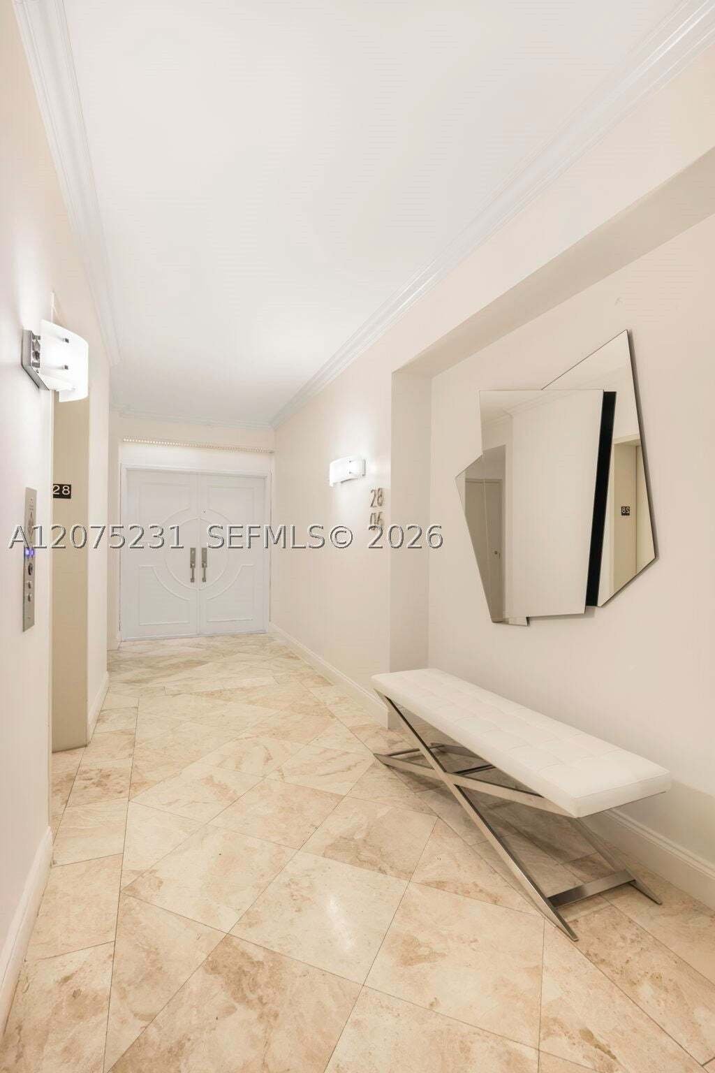 Condo in Miami Beach, Florida, United States 4 - 18706035