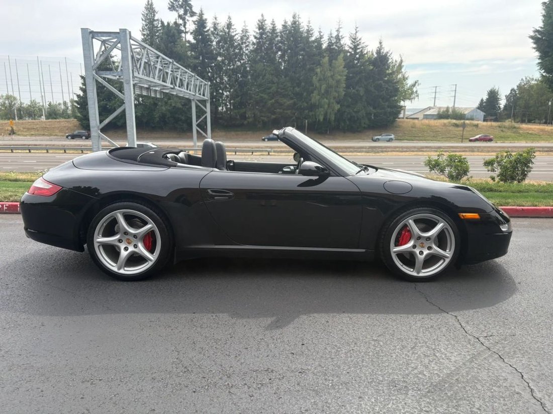 Cabriolet in Hillsboro, OR, United States 4 - 18546875