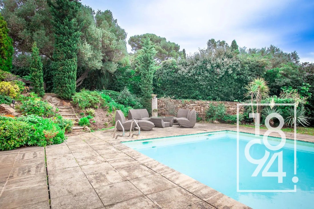 House in Coste Chaude-Mauveou, La Seyne-sur-Mer, France 3 - 17348459