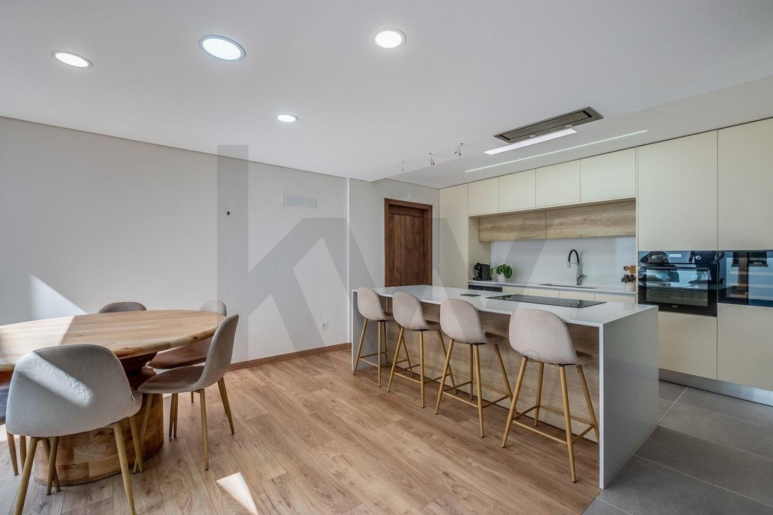 Townhouse in Enxara do Bispo, Gradil e Vila Franca do Rosario, Lisbon, Portugal 3 - 18713343