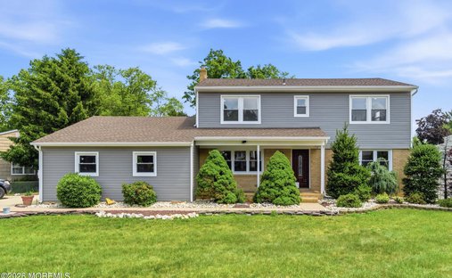 House in East Brunswick, New Jersey, United States 1