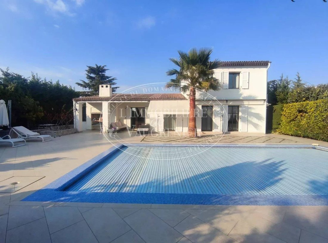 Villa in Route de Grasse, Villeneuve-Loubet, France 3 - 16012456