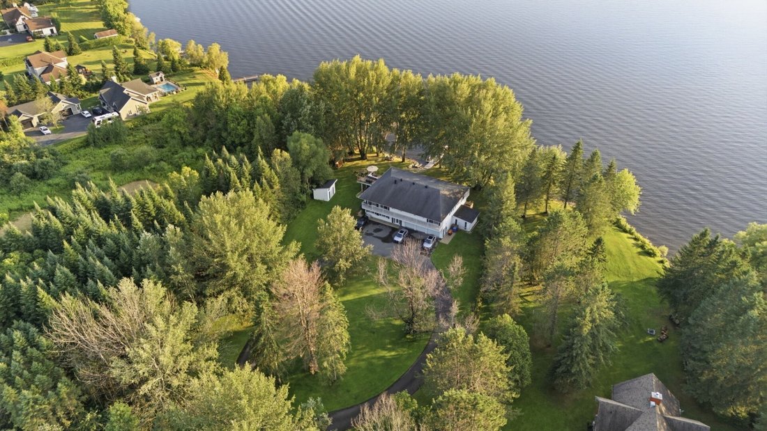 House in Disraeli, Quebec, Canada 5 - 18712407