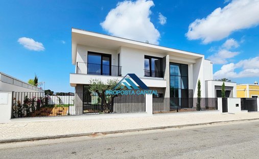 Villa à Azeitao (Sao Lourenco et Sao Simao), Setúbal Municipality, Portugal 1